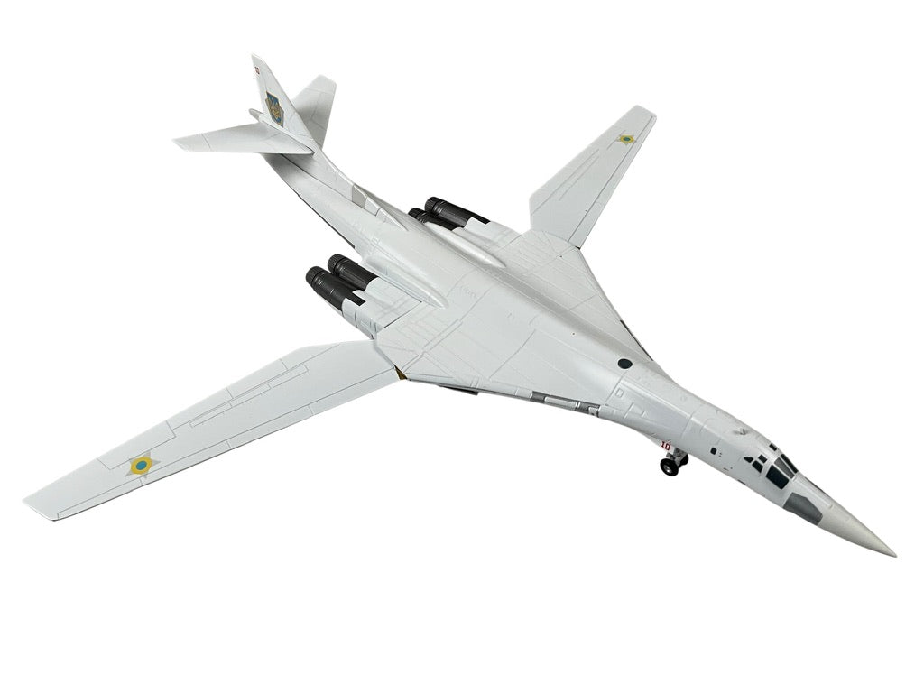 1/200 Herpa (570824) Tupolev Tu160 Blackjack (Red 10) Prylukt AB, 184 GvTBAP Ukraine Air Force (Limited Edition)