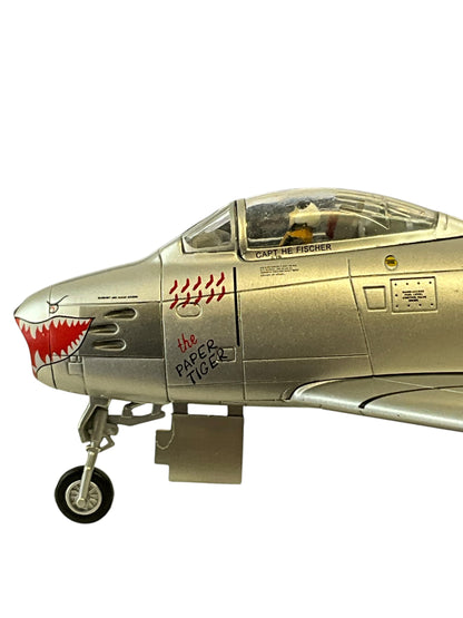 1/200 HobbyMaster (HA4313) North American F86F Sabre (FU958) "the Paper Tiger" flown by Captain Harold E. Fischer (10 Kills) 39th FS, U.S.A.F. Suwon AB, South Korea 1953 (limited Edition of Only 600)