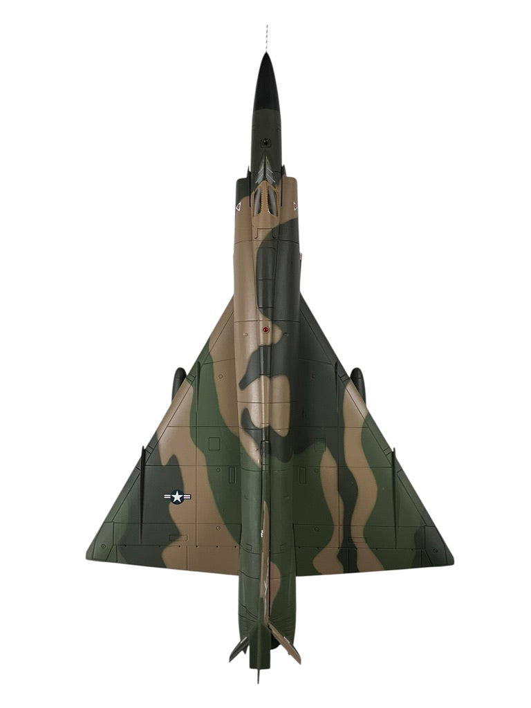 1/72 Hobbymaster (HA3102) Convair F102A Delta Dagger (56-1444) Da Nang AFB, South Vietnam 1968, 509th FIS 405th FW, U.S.A.F. (Limited Edition) 2011 Release