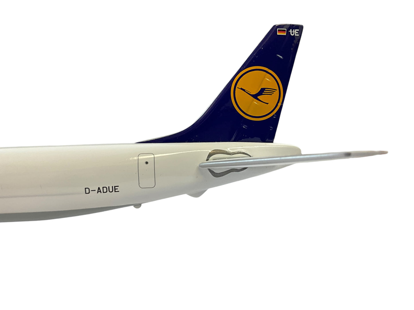 1/200 B-Models (B-DC8731017A) McDonnell-Douglas DC8-73 (D-ADUE) Lufthansa Cargo (Limited Edition)