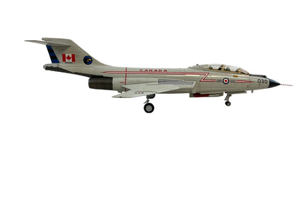 1/72 Hobbymaster (HA3715) Canadian RCAF McDonnell CF101B Voodoo Die Cast Model