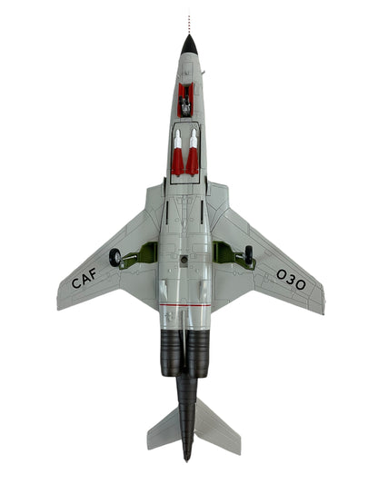 1/72 Hobbymaster (HA3715) Canadian RCAF McDonnell CF101B Voodoo Die Cast Model