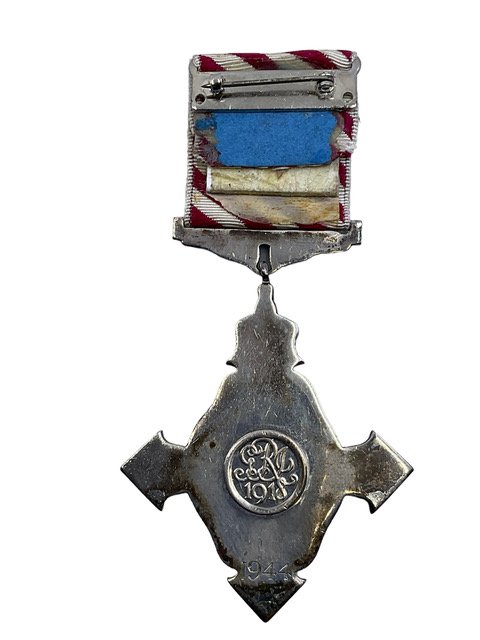 WW2 British Air Force Cross in Box of Issue 1944